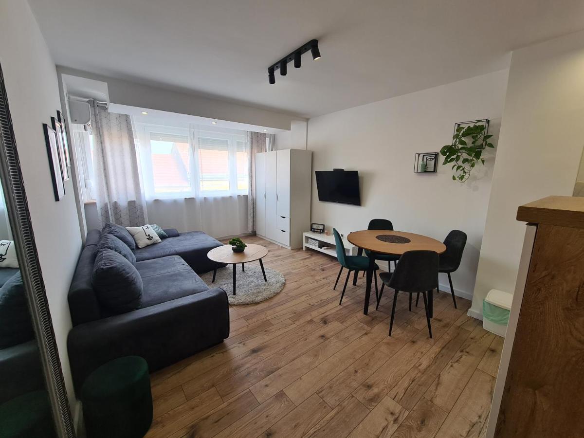 Apartman Id Donji Miholjac Lägenhet Exteriör bild